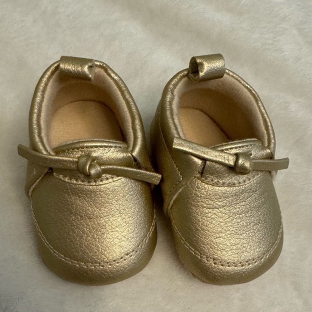 Gold Metallic Moccasin crib shoes Cat & Jack baby